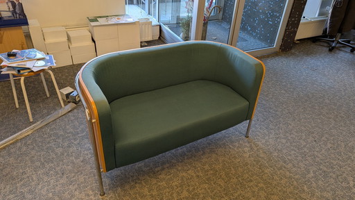 Tisch, Bank und Sessel Thonet S3002 und S3001