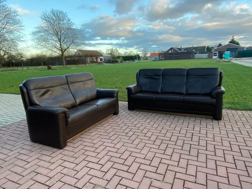 Schönes 3 + 2.5 Sitzer Braunes Echtleder Sofa Set