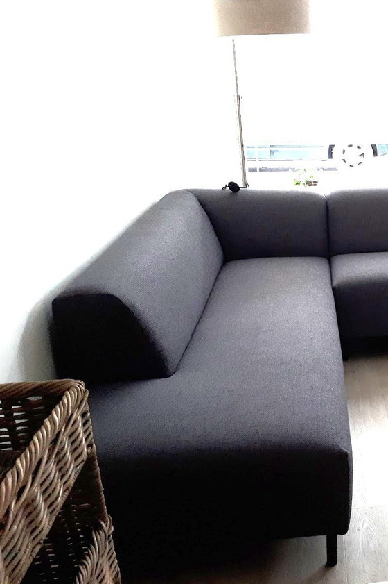 Image 1 of Teil eines Ecksofas, das auch als eigenständiges Sofa für einen kleinen Wohnraum verwendet werden kann.