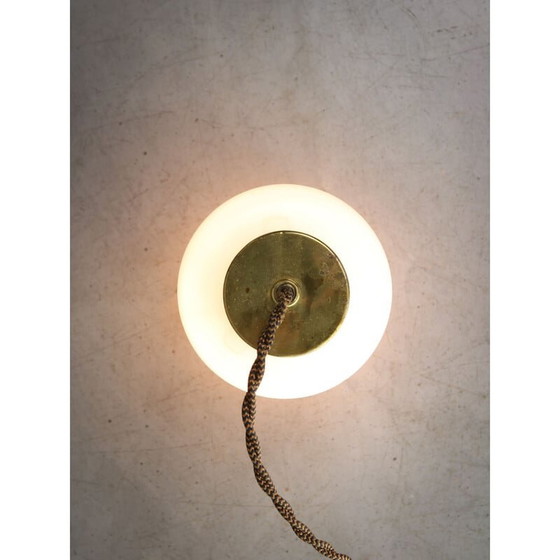 Image 1 of Nachttischlampe aus Messing und Opalin