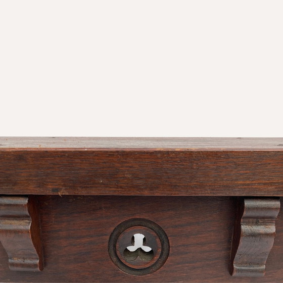 Image 1 of Mid-Century Spanisch Brutalist Neo Gothic Eiche Bank Beistelltisch oder Konsole