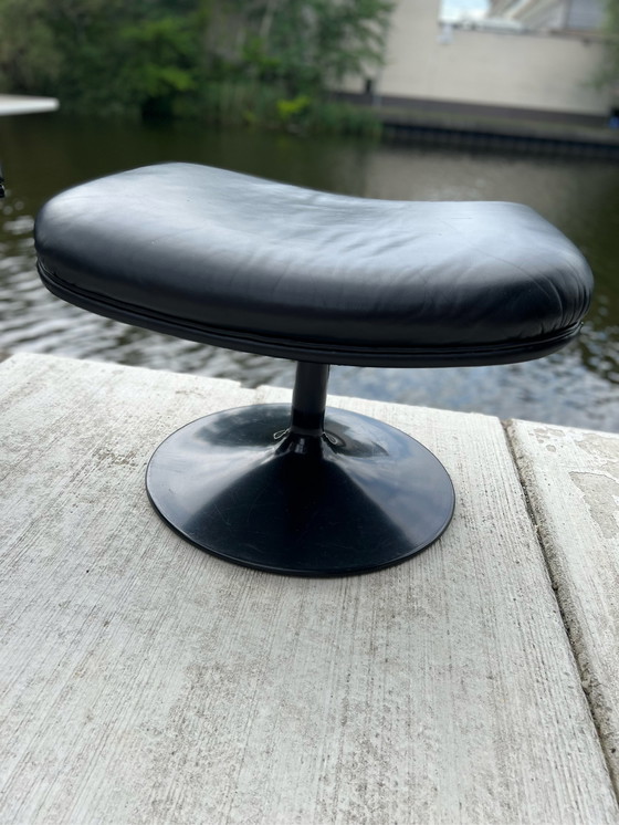 Image 1 of Artifort F156 Faulteuil mit Hocker