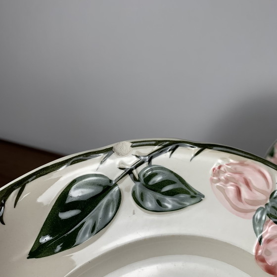 Image 1 of Satz von 5 flachen Tellern Villeroy & Boch "Wild Rose" Service, 1970