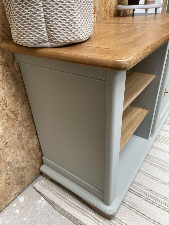 Image 1 of TV-Schrank