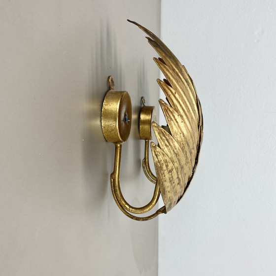 Image 1 of Satz von 2 Hans Kögl Stil Golden Florentiner Blatt Wandleuchten, Italien, 1980