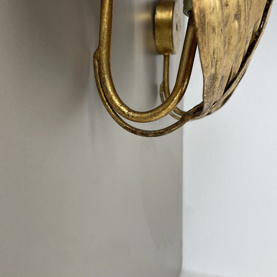 Image 1 of Satz von 2 Hans Kögl Stil Golden Florentiner Blatt Wandleuchten, Italien, 1980