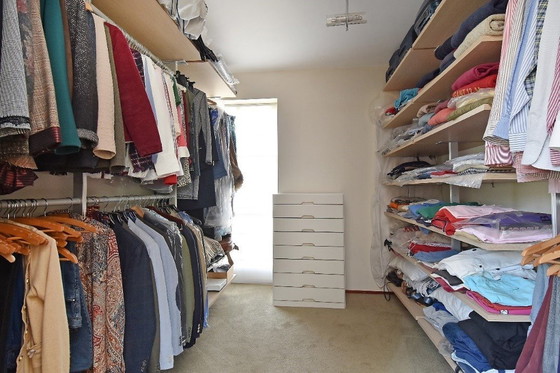 Image 1 of B&B Atlante Begehbarer Kleiderschrank