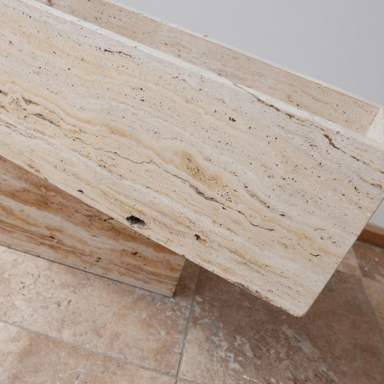 Image 1 of Paar Pflanzgefäße aus Travertin aus der Mitte des Jahrhunderts, Belgien 1970er Jahre