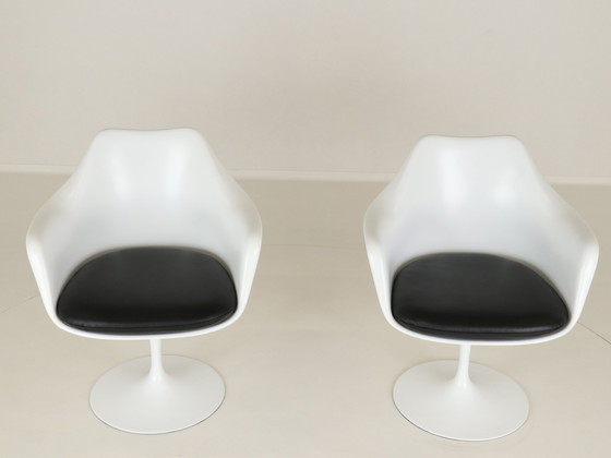 Image 1 of Tulip Arm Chairs von Eero Saarinen 1960S