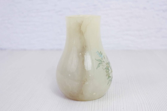 Image 1 of Alabaster-Vase aus den 1960er Jahren