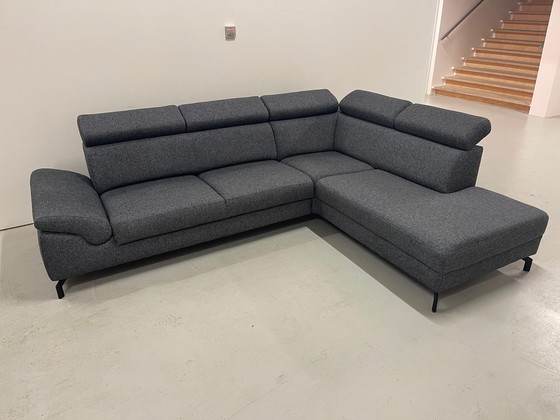 Image 1 of Schönes Montel Gray Stoff Ecksofa