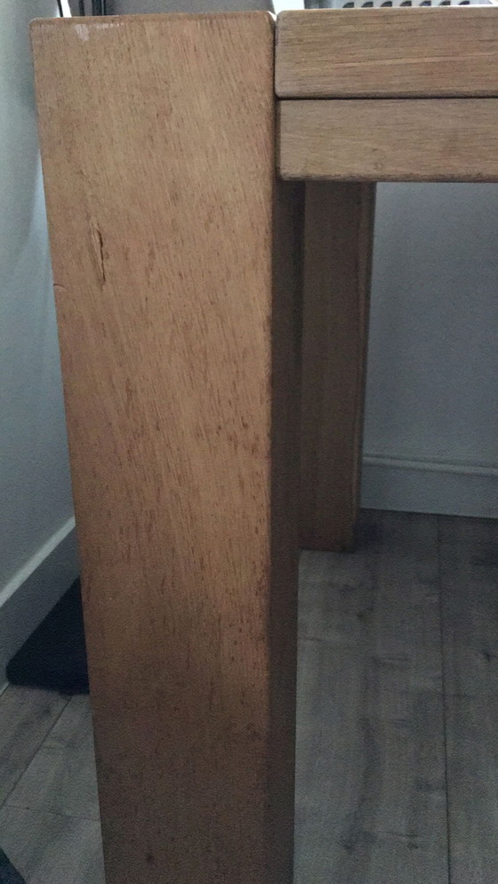 Image 1 of Robuster Holztisch