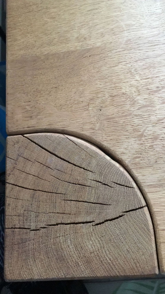 Image 1 of Robuster Holztisch