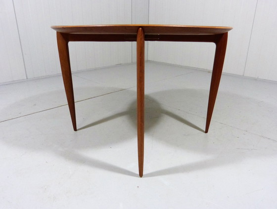 Image 1 of mid century Beistelltisch von Fritz Hansen