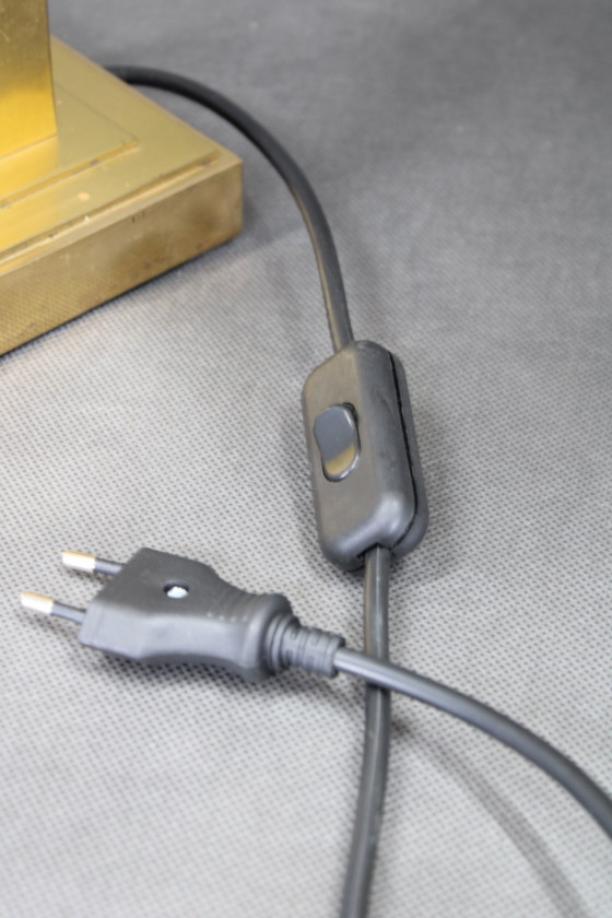 Image 1 of 1940S Paar italienische restaurierte Messing-Tischlampen mit Glasschirmen