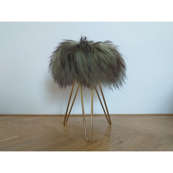 Image 1 of Vintage Dreibein Tabouret oder Hocker Haar, Frankreich, 1970