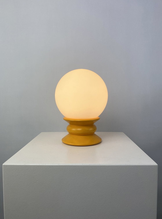 Image 1 of Temde Leuchten Gelb und Weiß Glas Tischlampe Typ 1