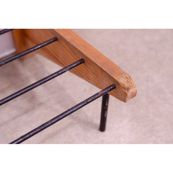 Image 1 of Vintage-Schuhregal aus Holz und Metall für Dřevotvar, Tschechoslowakei 1960