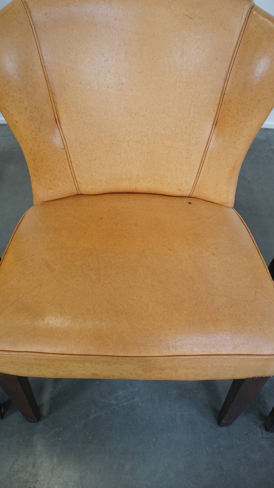 Image 1 of 4 x Esstischstuhl aus honigfarbenem Ziegenleder