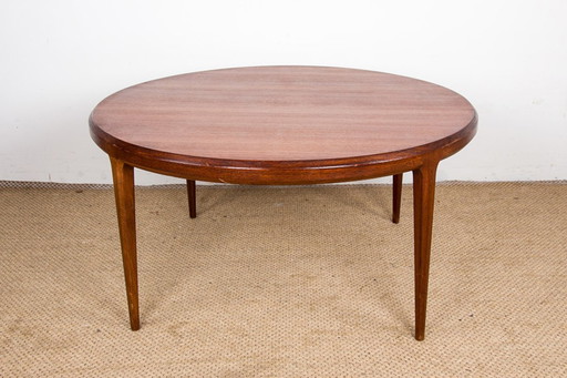 Großer runder Dänischer Couchtisch aus Teakholz Modell 283 Von Johannes Andersen Für Cfc Silkeborg 1960.