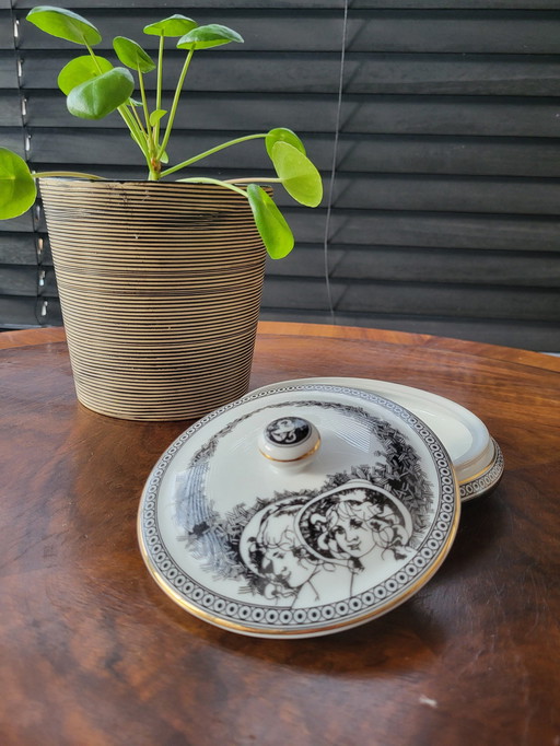 Hollohaza Porzellan Bonbonniere, Designer Endre Szasz, Ungarn, 1926-2003