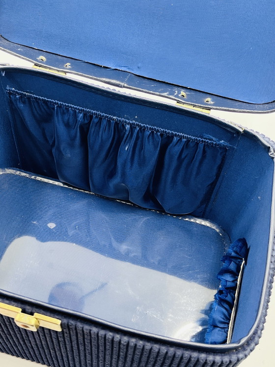 Image 1 of Beauty Case Aus Blauem Samt