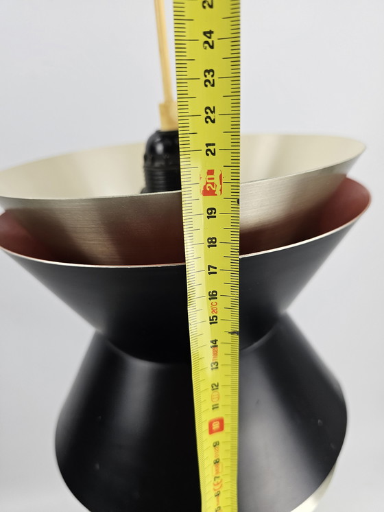 Image 1 of Carl Thore zugeschriebene Hängeleuchte Dänisch für Granhaga Diabolo Form