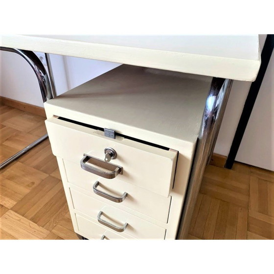 Image 1 of Klassischer funktionalistischer Schreibtisch Modell Vichr 1087