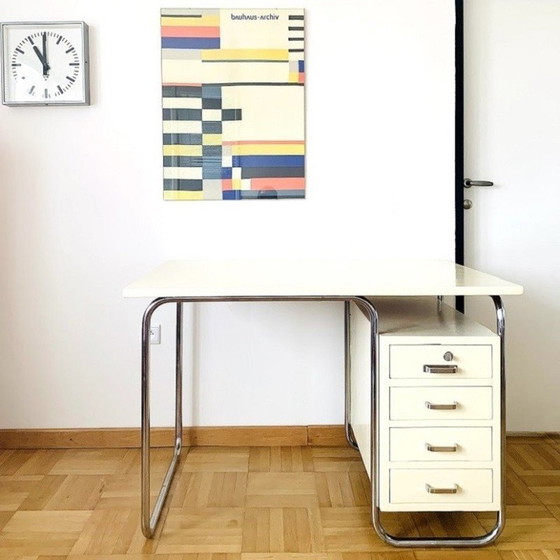 Image 1 of Klassischer funktionalistischer Schreibtisch Modell Vichr 1087