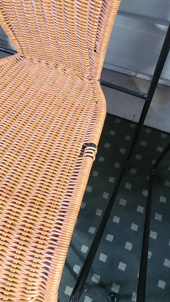 Image 1 of 4 Mid Century Stuhl aus Rattan und Stahldraht