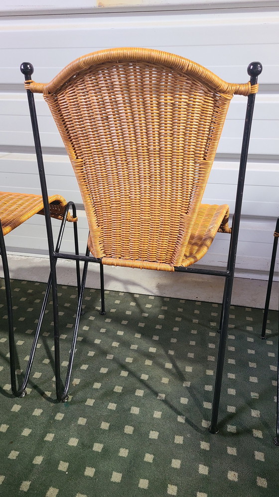 Image 1 of 4 Mid Century Stuhl aus Rattan und Stahldraht