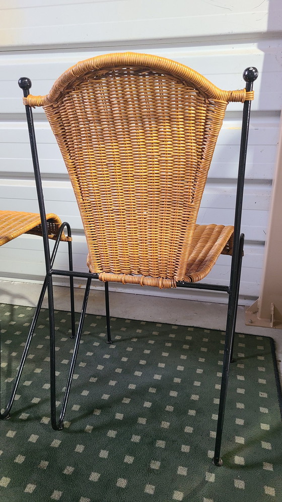 Image 1 of 4 Mid Century Stuhl aus Rattan und Stahldraht