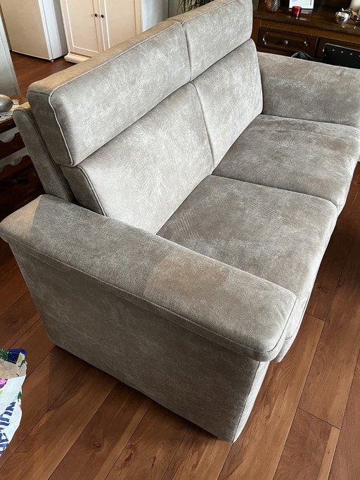 Schönes Sofa