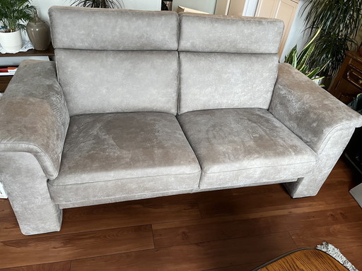 Schönes Sofa