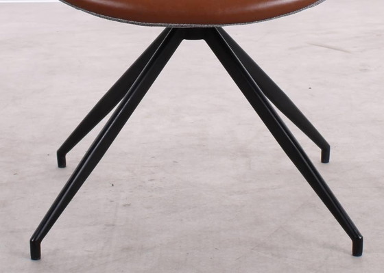 Image 1 of 4X Zuiver. Doulton Stuhl Braun/Grau