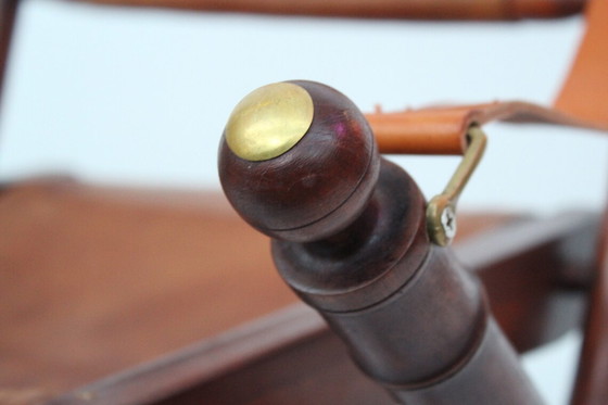 Image 1 of Offiziershocker - Holz- und Lederpolsterung - Militärkampagnenstil