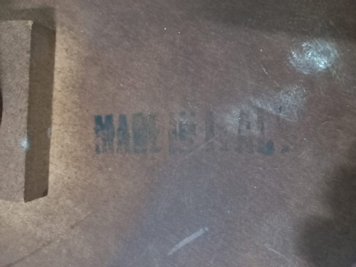 Vintage Italienisch Nussbaum Beistelltisch Pflanztisch mit Inlay.