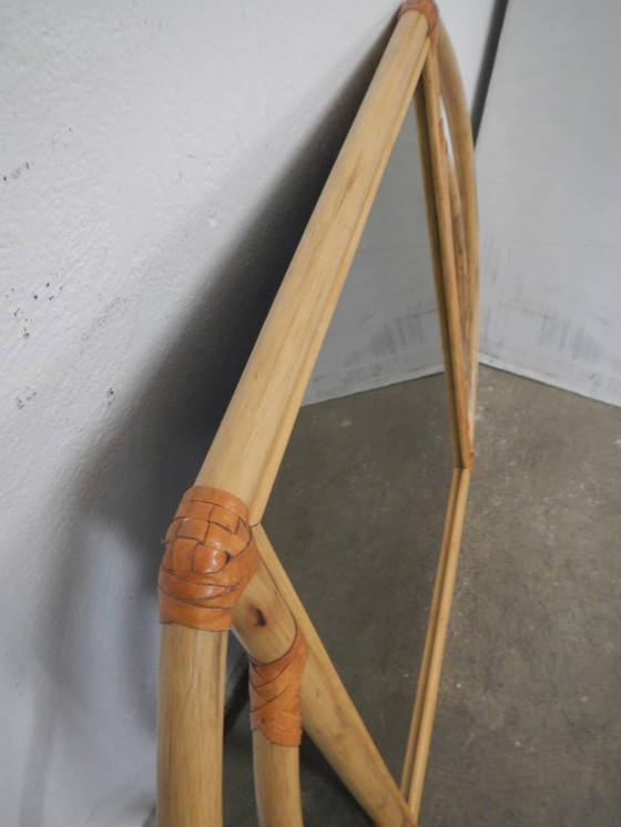 Image 1 of Spiegel mit Rattanrahmen 1970