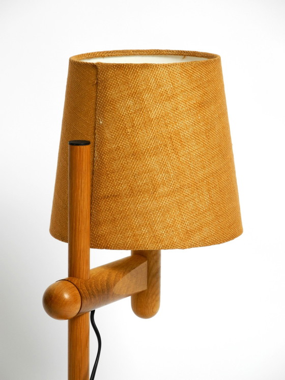 Image 1 of Original 1960er Temde Tischlampe aus Eichenholz und mit höhenverstellbarem Schirm
