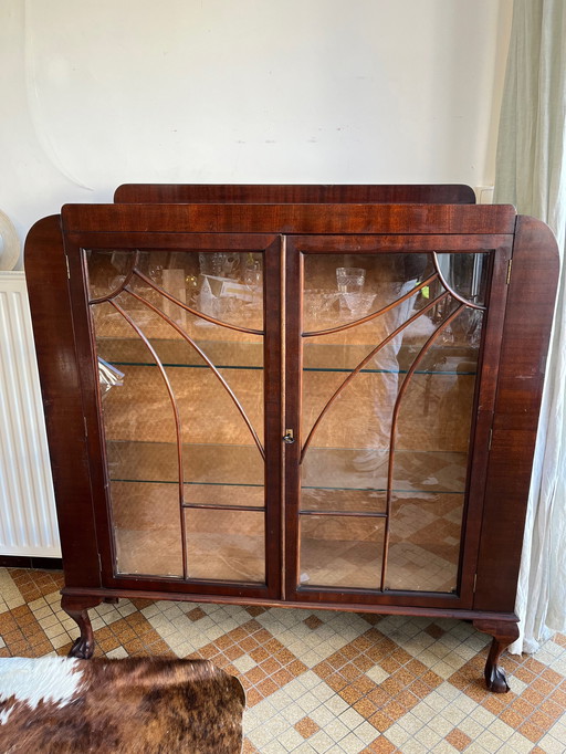 Vitrine Aus Lackiertem Holz