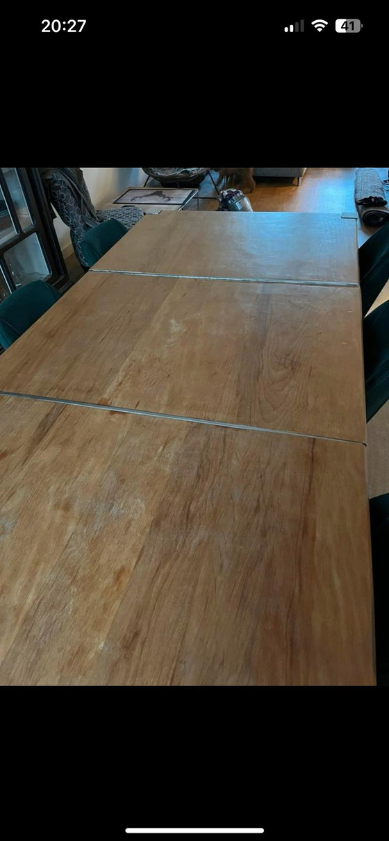 Image 1 of Großer Esstisch mit Metallgestell und schönen Holzplatten