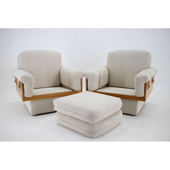 Image 1 of Paar Vintage-Sessel aus Holz und Boucle-Stoff, Tschechoslowakei 1970