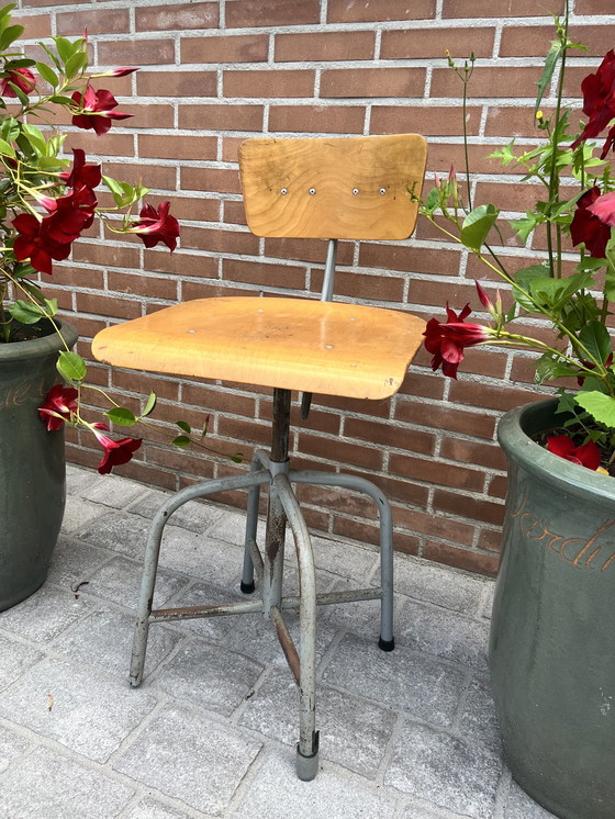 Image 1 of 2x Vintage Studio-Arbeitsstühle