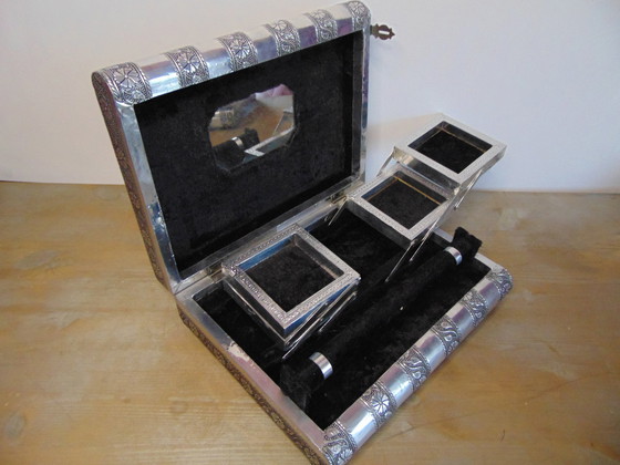 Image 1 of Zwei Schmuckkästchen oder Etuis