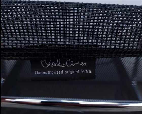 Image 1 of 8x Vitra Eames Ea 107/108 Meeting Chair, in der Farbe Schwarz. Mit passendem Tisch