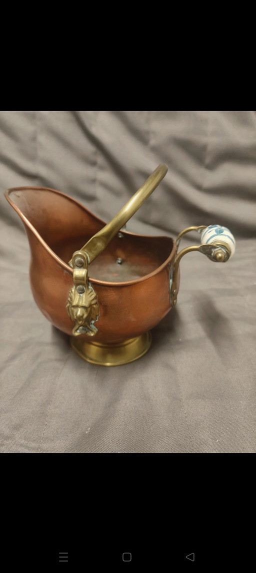 Alte Küche Kohleeimer