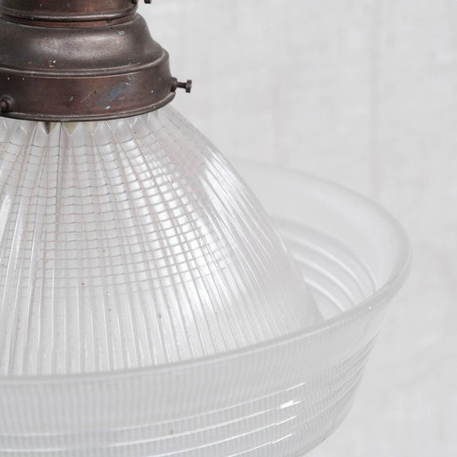 Holophan-Hängelampe aus Glas und Messing, Frankreich 1930er Jahre