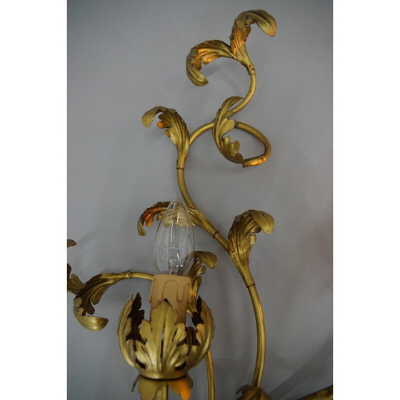 Image 1 of Paar goldene Wandleuchten mit Blumenmuster, Italien 1960