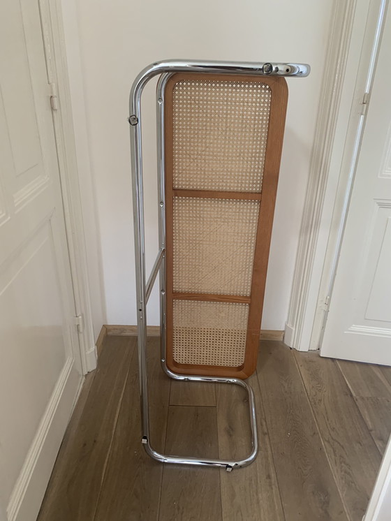 Image 1 of Die Bank der Socialite Family