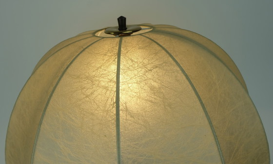 Image 1 of Seltene große Mid Century Modern Cocoon Tischlampe Cherrywood Base 1970S